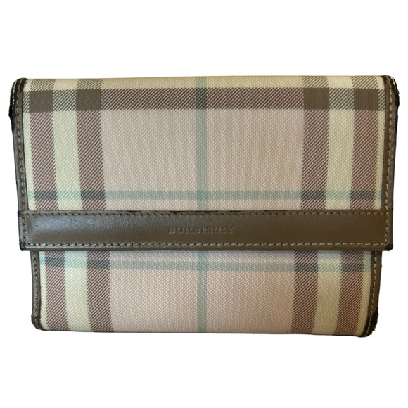 Burberry Pink Novacheck Wallet - Picture 2 of 10